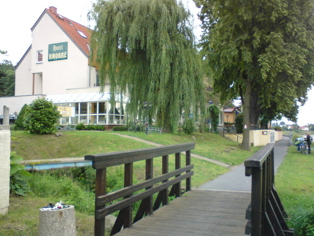 Coswig (Kötitzer Bad) - Zum Gastgarten Knorre Meissen und zurück