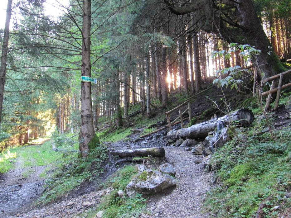 Kreuzeck - Osterfelderkopf - Hölltal