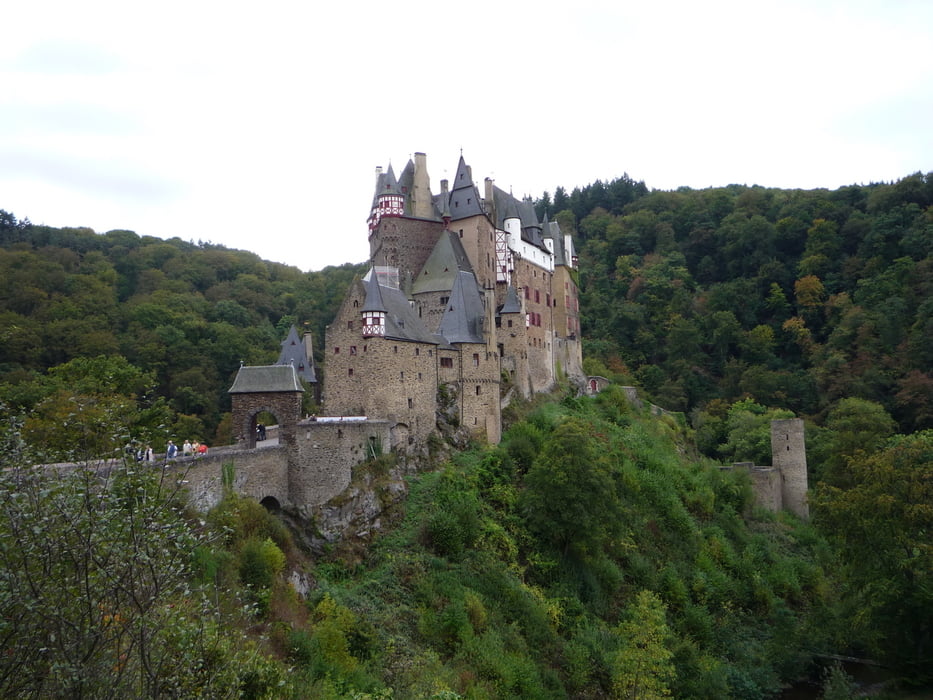 Moselhöhenweg von Hatzenport über die Burg Eltz nach Treis Karden