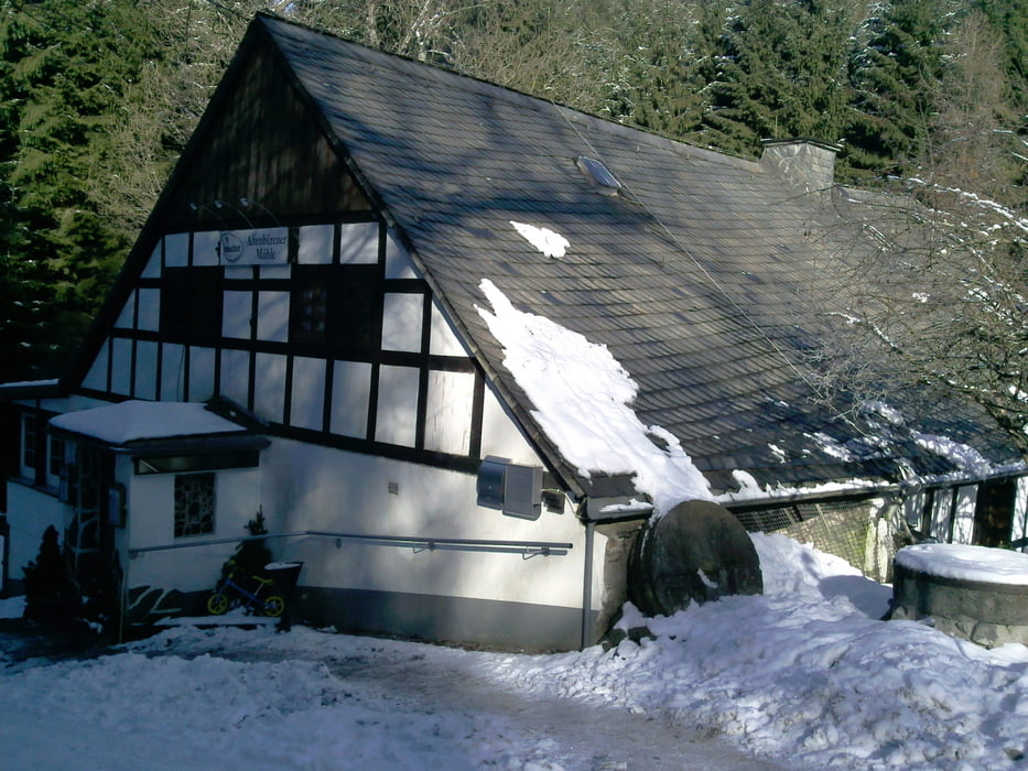  Von (Brilon-)Esshoff zur Altenbürener Mühle -Rundkurs