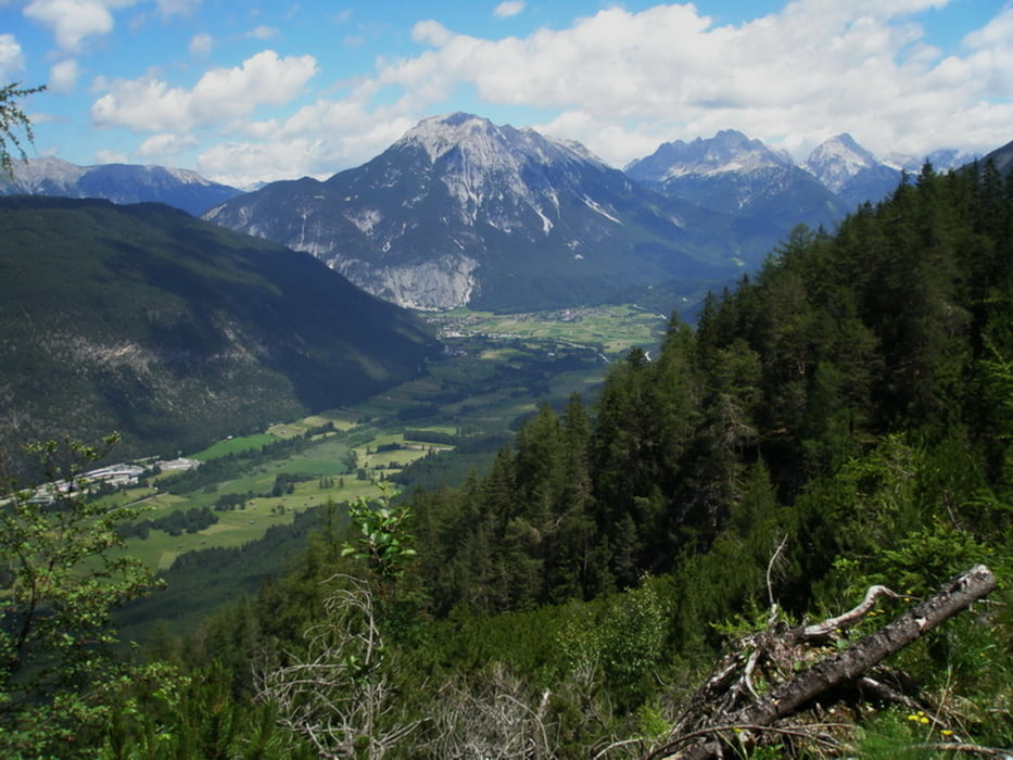 Rund um den Tschirgant über die Haiminger Alm