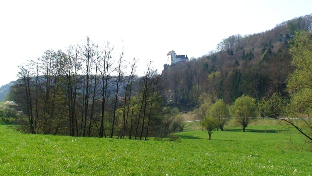 Burg Egloffstein über dem Trubachtal