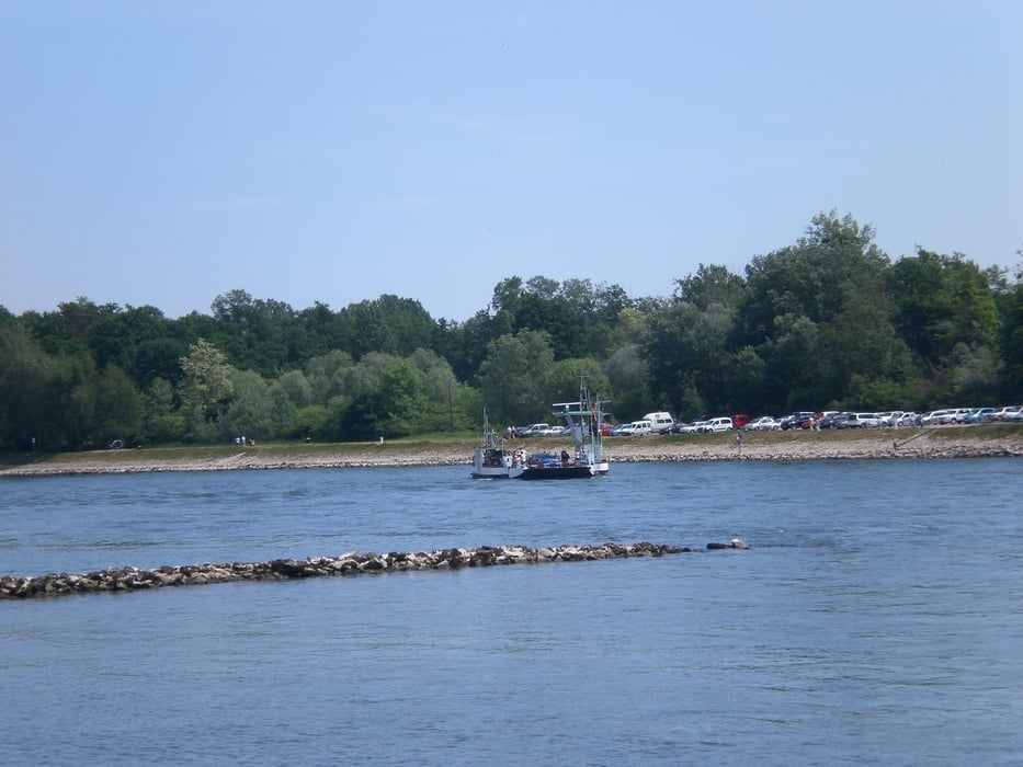Über den Rhein nach Büchelberg
