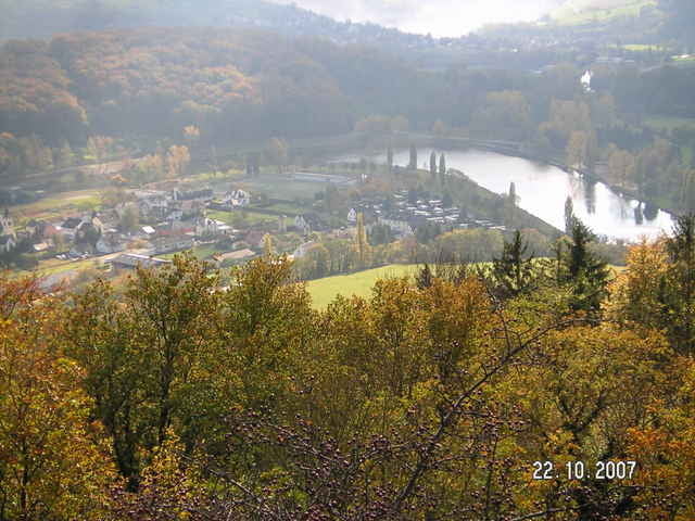 über den deutsch, luxemburgischen Felsenweg