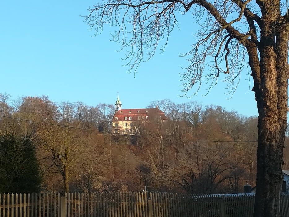 Über den Harrasfelsen zum Schloß Lichtenwalde