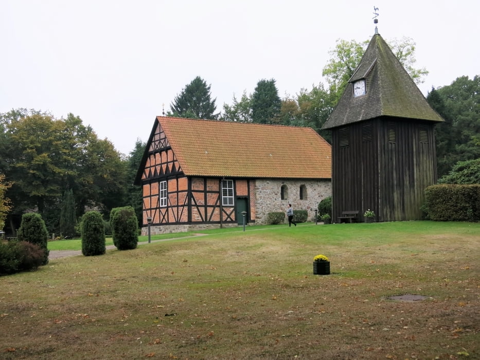 Heidschnuckenweg von Handeloh nach Undeloh