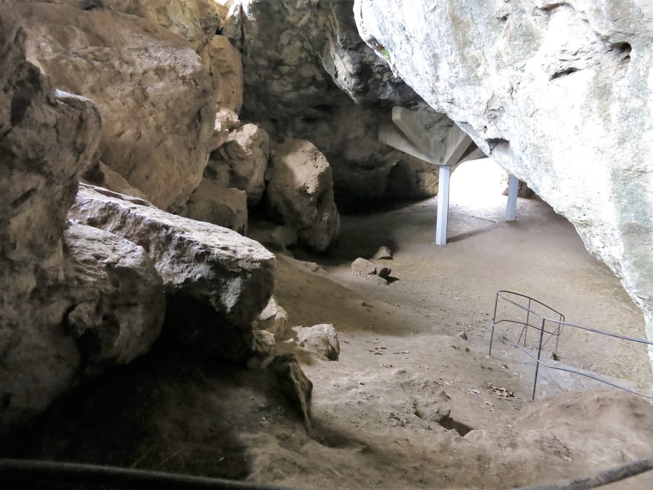 Kakushöhlen und Römische Wasserleitung (Eifel)