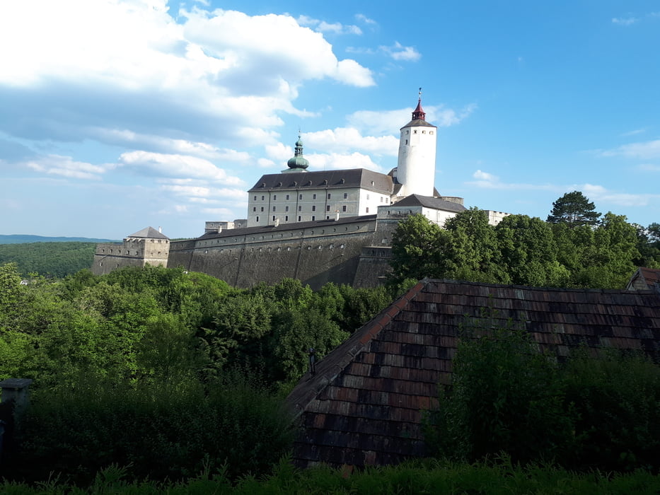 Lichtenwörth - Burg Forchtenstein - Rosalia