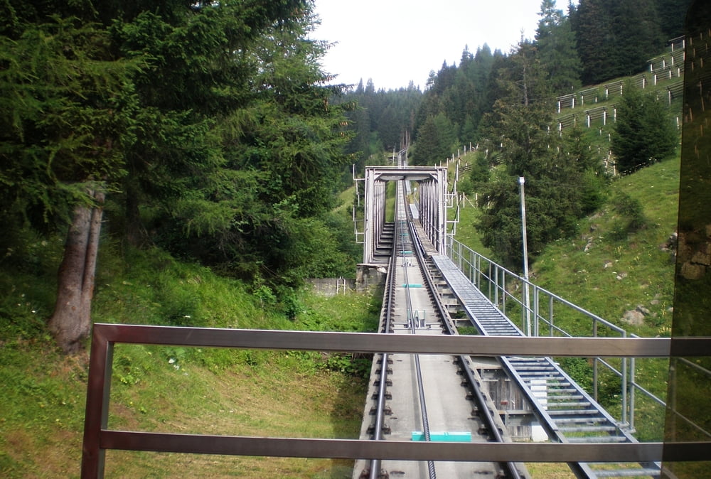 Alpy: Davos -Höhenweg -Klosters-bikepark -Panoramaweg -Strelapass -5 x lanovka