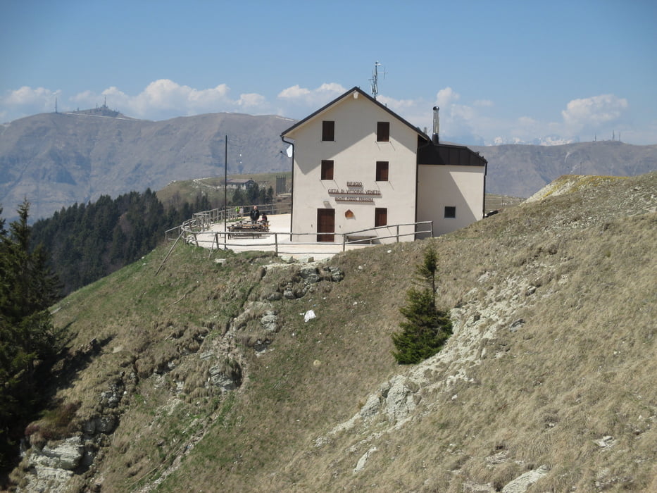 Escursione da Passo Crosetta a Monte Pizzoc (Cansiglio)
