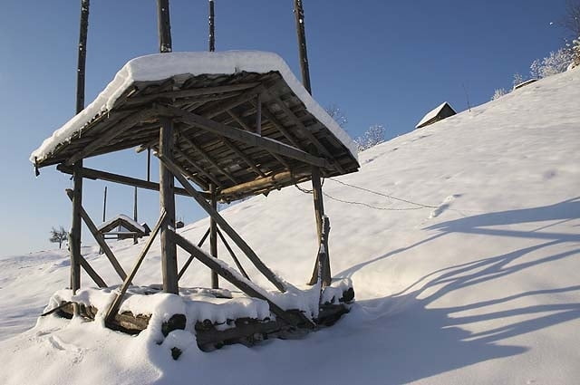 Snowshoeing in Svidovec