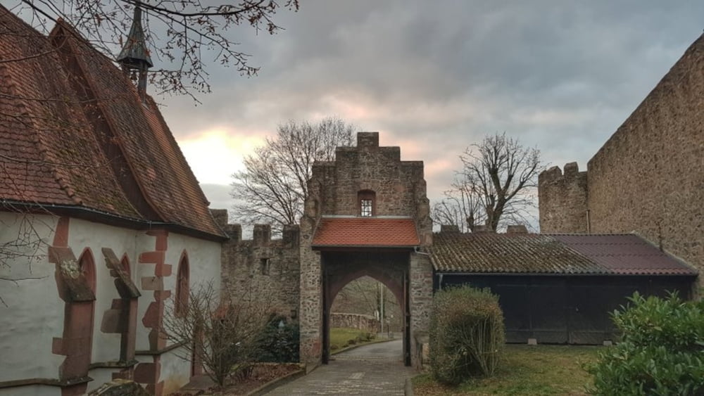 Hoch zum Schloß Reichenberg