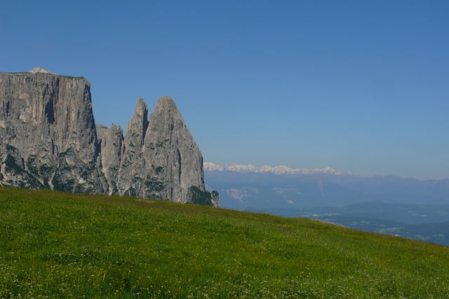Von Compatsch über den Schlern zu den Rosszähnen