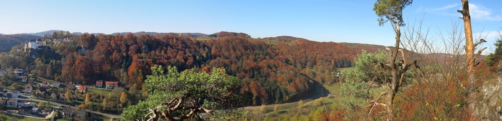 Wandern Franken: phantastischer Herbst bei Egloffstein-Kreis Forchheim
