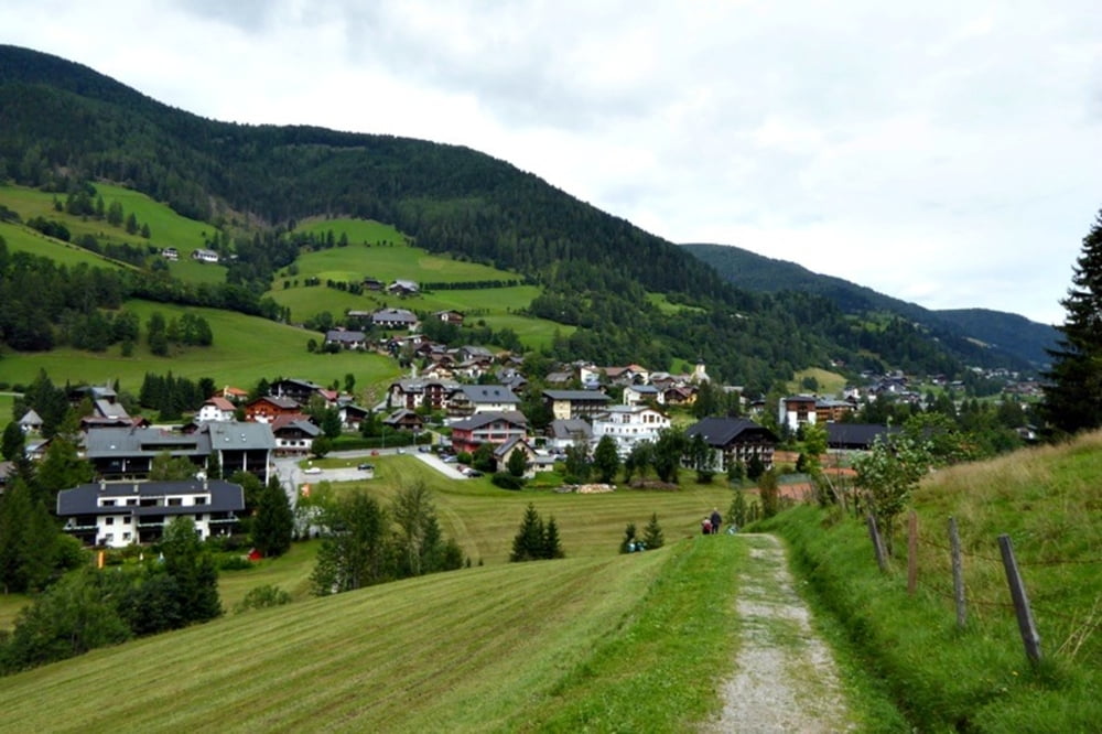 Rondwandeling bij Bad Kleinkircheim
