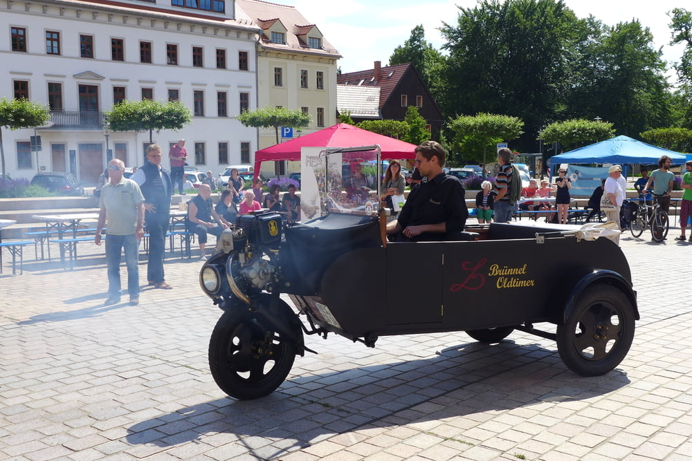 Dreiradtreffen am Kuhstall von Falkenberg und auf dem Schlossplatz von Freiberg