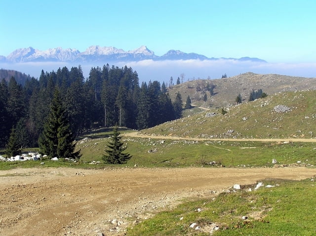 Menina planina preko Črnivca