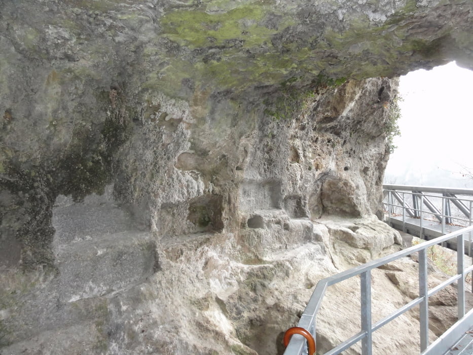 alla grotta del Re Tiberio e ai Crivelari