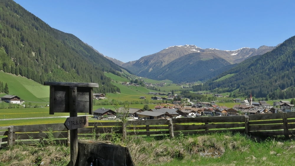 Wandern Südtirol: Gsieser Tal,Talblickweg nach St. Magdalena