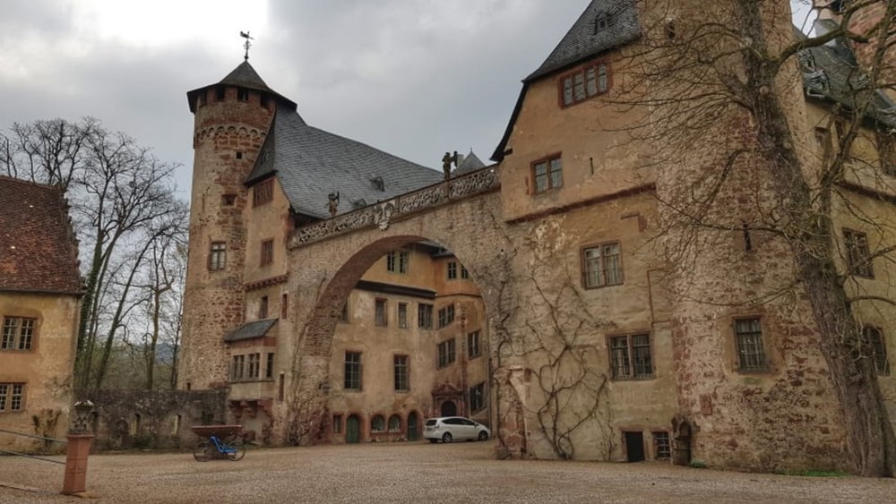 zum Schloß Fürstenau