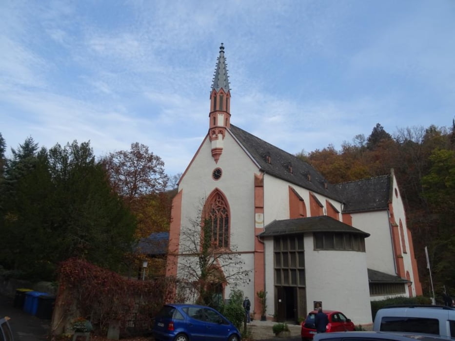 Von Geisenheim am Rhein zum Kloster Marienthal