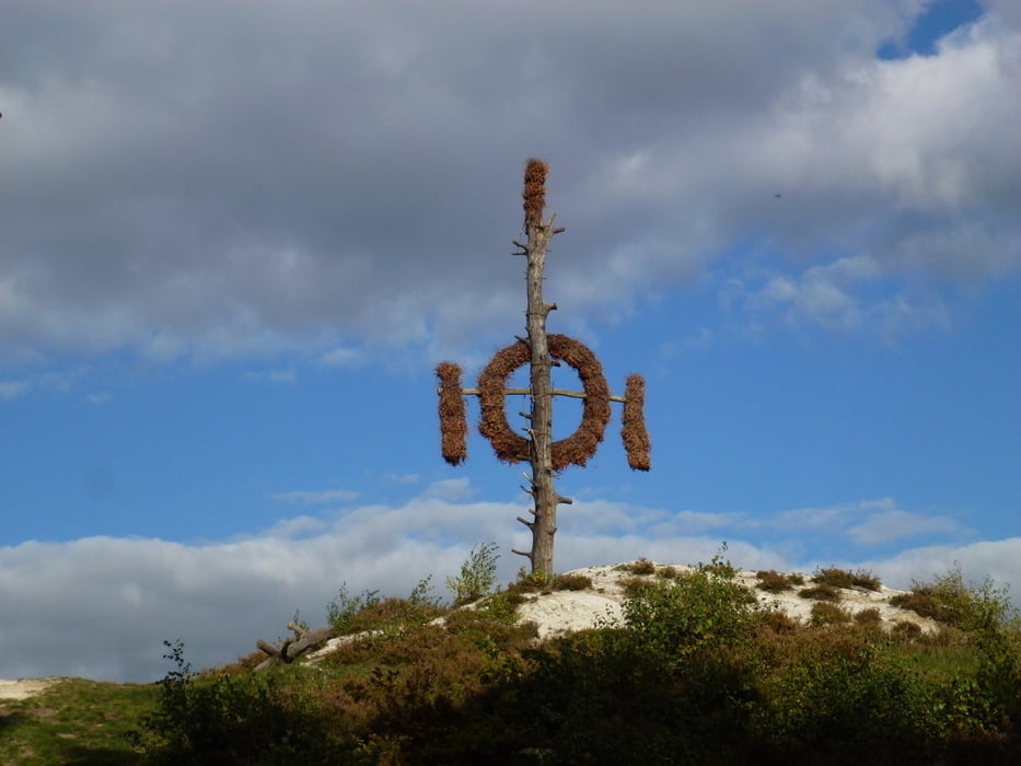 Queste - Bauerngraben Periodischer See - Wolfsdenkmal