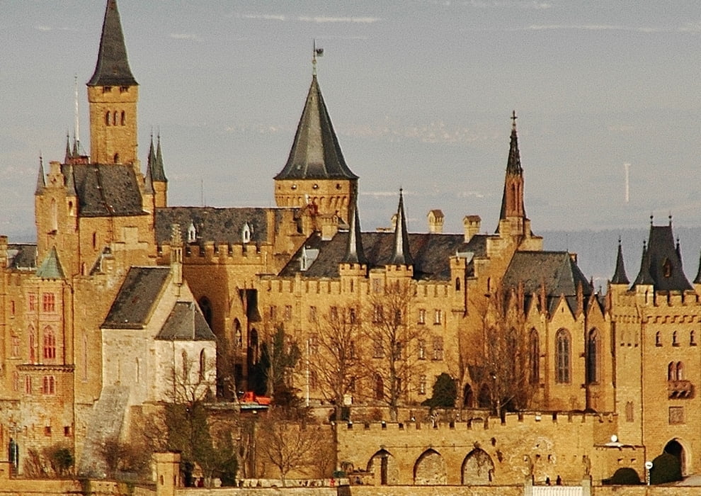 Blick auf die Burg Hohenzollern vom Albtraufgänger-Weg