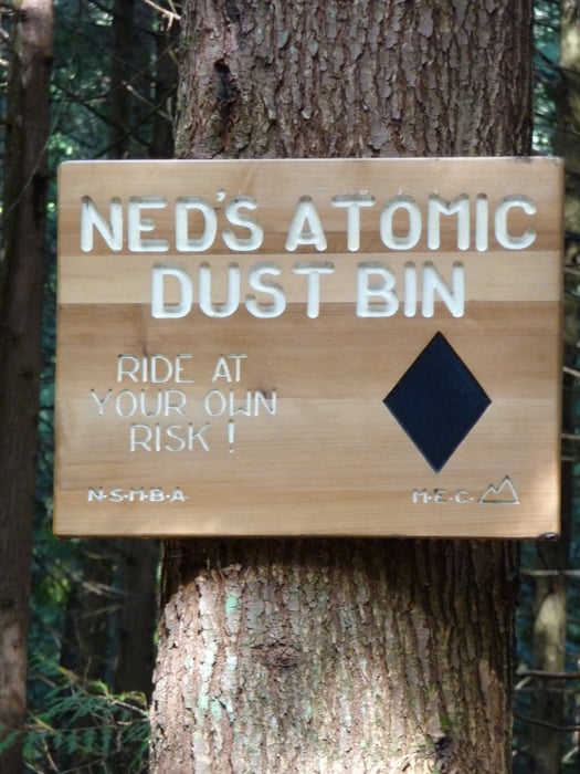 Vancouver North Shore - Ned´s Atomic Dust Bin
