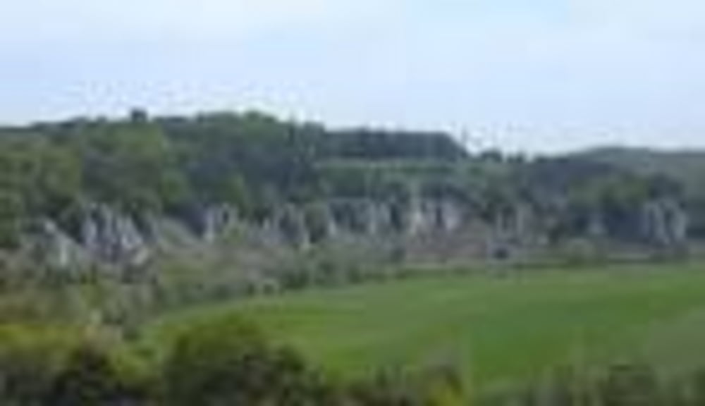 Solnhofen - Felsen - Steinbrüche und viel Wald