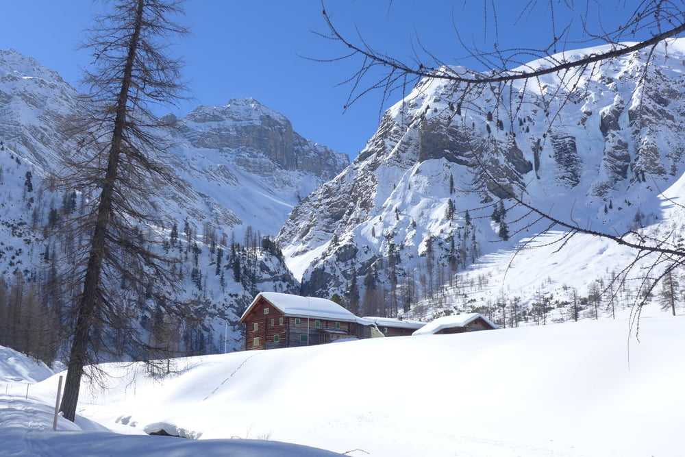 Von Sertig Sand gen Wasserfall und Davos im Winter