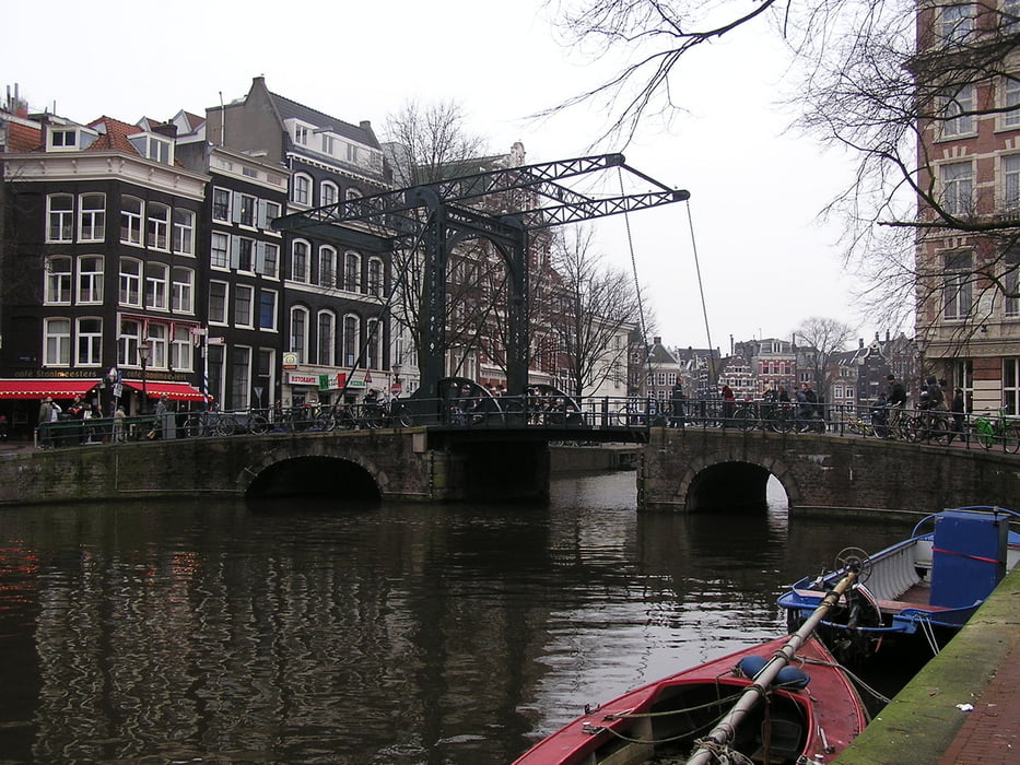 NL- Amsterdam - projížďka po městě