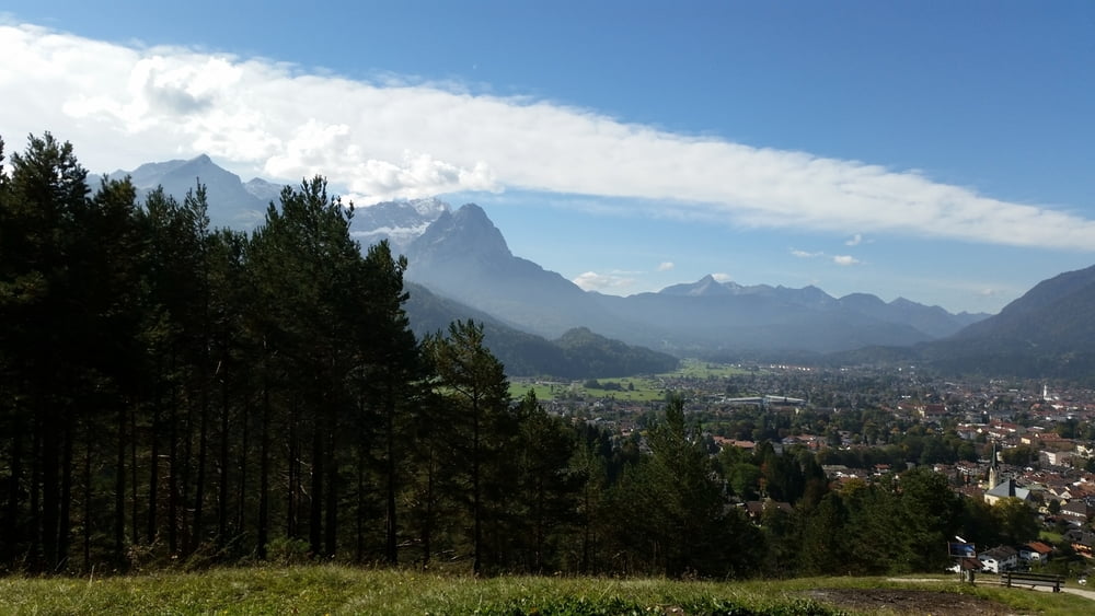 Zugspitzland: Der Partenkirchner Adamweg und die Schöne Aussicht