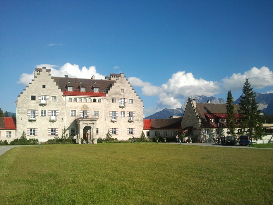 Schloss Kranzbach, der Tennsee und die Buckelwiesen