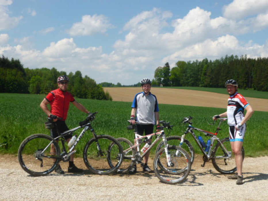 1 Cube 29er Baaz-Tour auf AMS 120 Pro 29 und AMS 100 Super HPC Race 29