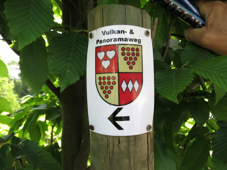 Vulkan- & Panoramaweg rund um Burgbrohl