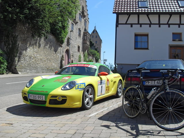 Bei Porsche in Weissach vorbei