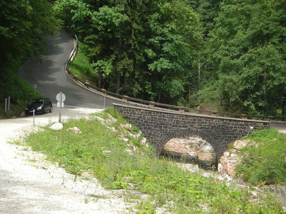 Von der Klaushöhe auf das Purtschellerhaus