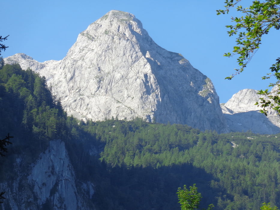 Knallstein über Schatzl-Hütte
