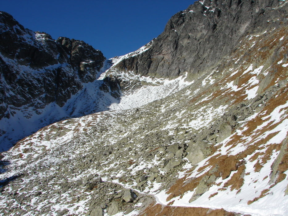 Kis-Nyereg-hágó (Sedielko, 2372 m)