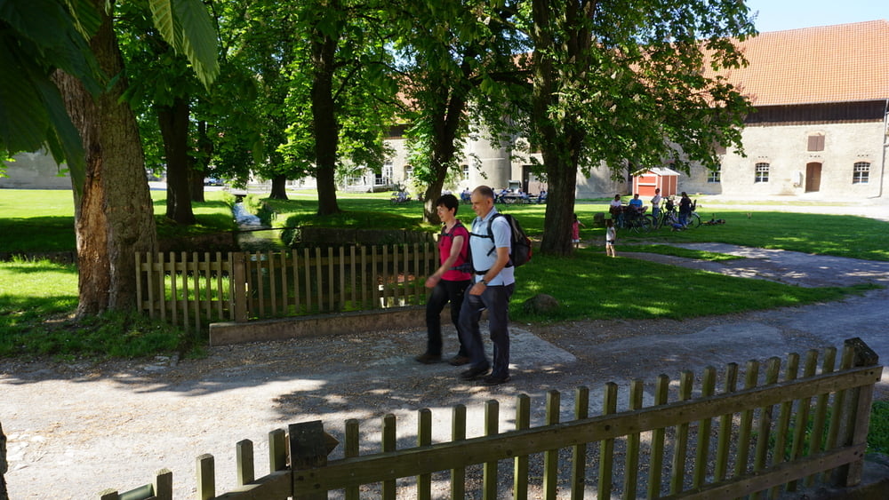 Start zur Wanderung auf dem Rittergut Lucklum