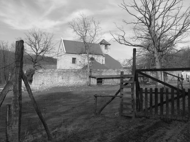 20090328_2_Kláštor sv. Anny, Kaiserreiche a Scharfeneck