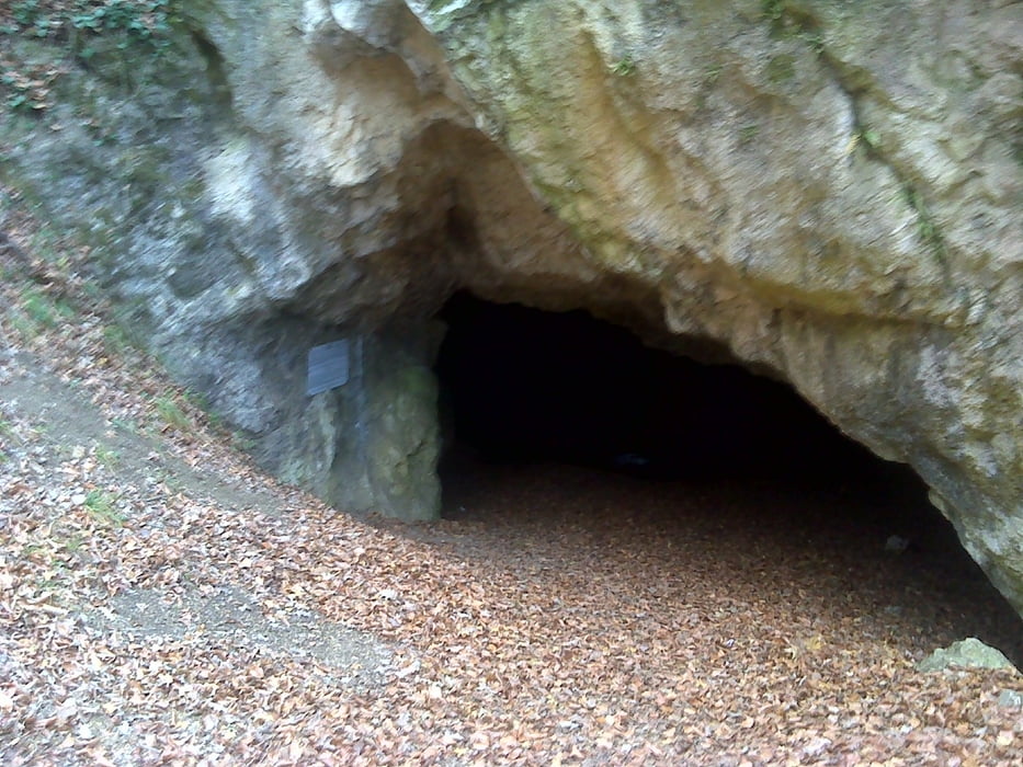 Odvaskő- barlang- Vár-hegy