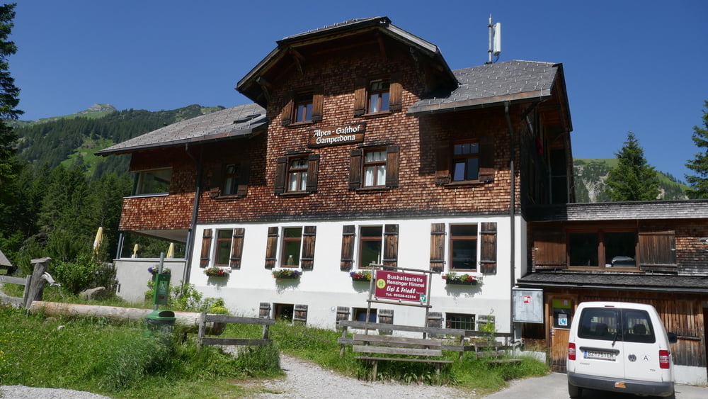 Im Nenziger Himmel zur Alpe Güfel