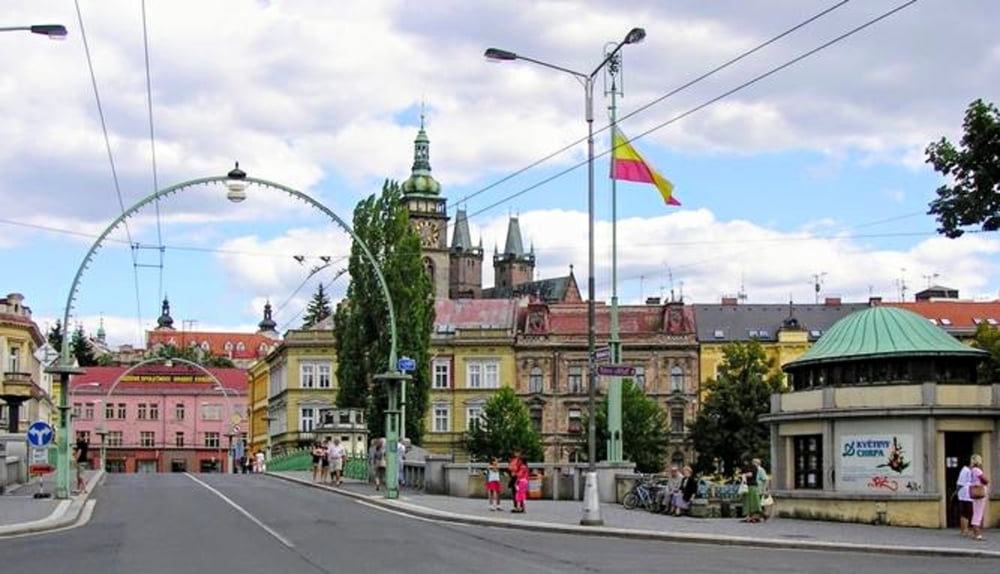 Hradec Král. -Stěžery -Hrádek -Nechanice -Sadová -Cerekvice -Máslojedy -Předměřice