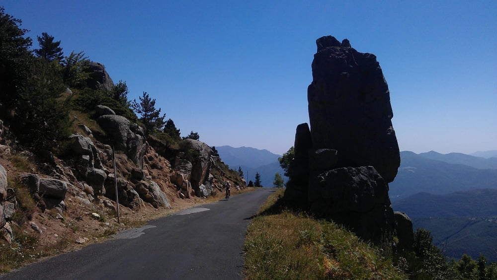 To the Refuge de Batère