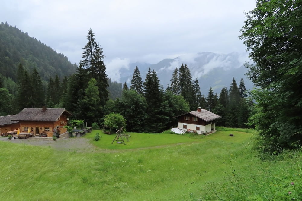 Maisässrunde mit Staubecken Latschau