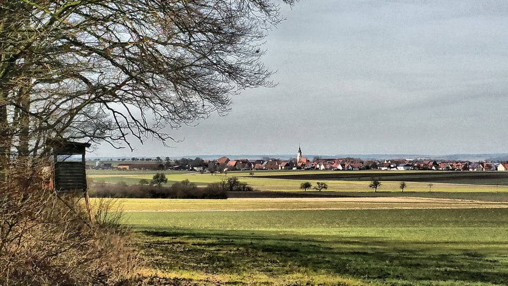 Obernzenn und Westheim mit der "Spinnerin"