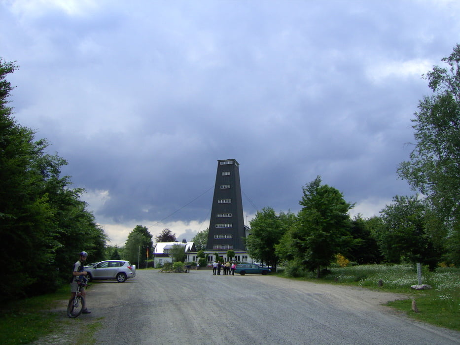 Zum Rhein-Weser-Turm-Rundtour