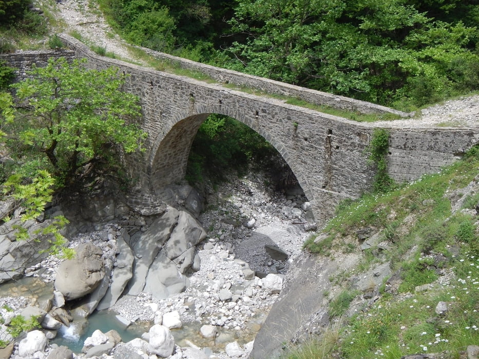 Greece, Ioannina, Melissourgi, Bridge Koferitas