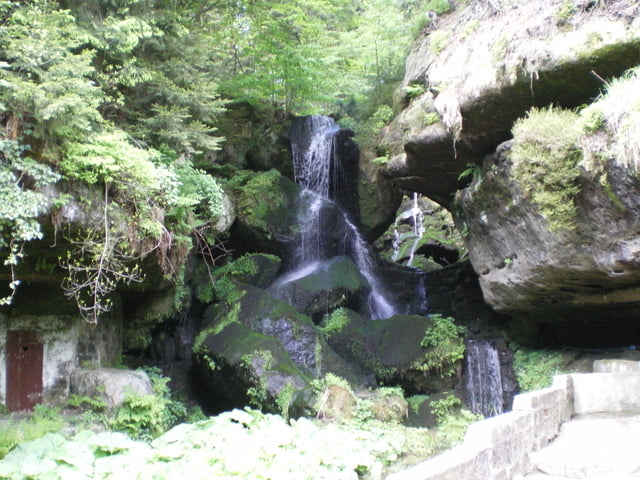Vom Lichtenhainer Wasserfall über den Malerweg vorbei am Kuhstall und Affenstein ,zurück durch das Kirnitzschtal